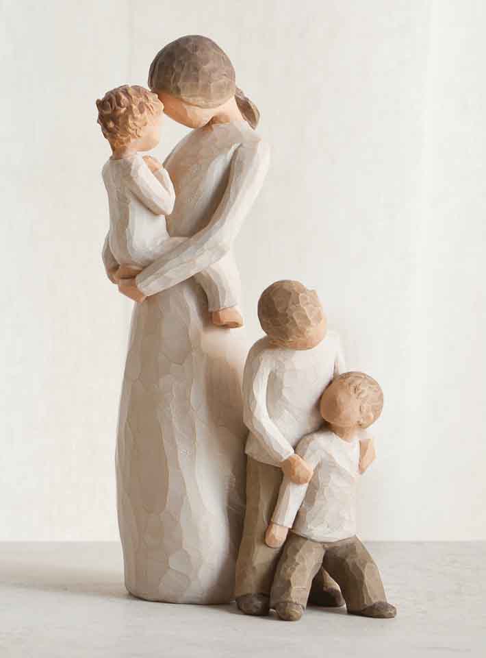 Parents with 3 childrenParents with 3 children  Willow tree family, Willow  tree figures, Willow tree angels